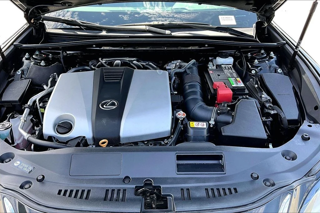 Used 2024 Black Lexus 350 image 28
