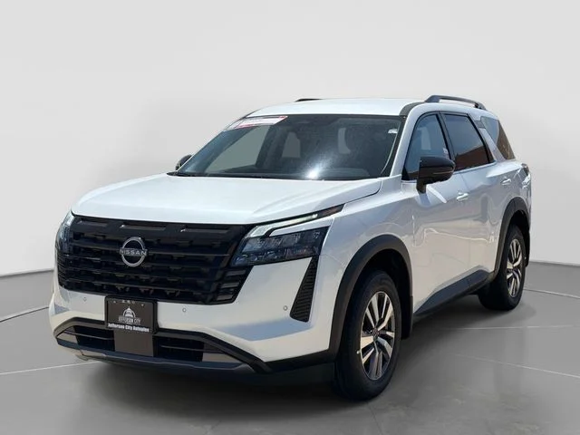 New 2026 Everest White Pearl TriCoat Nissan SL image 8
