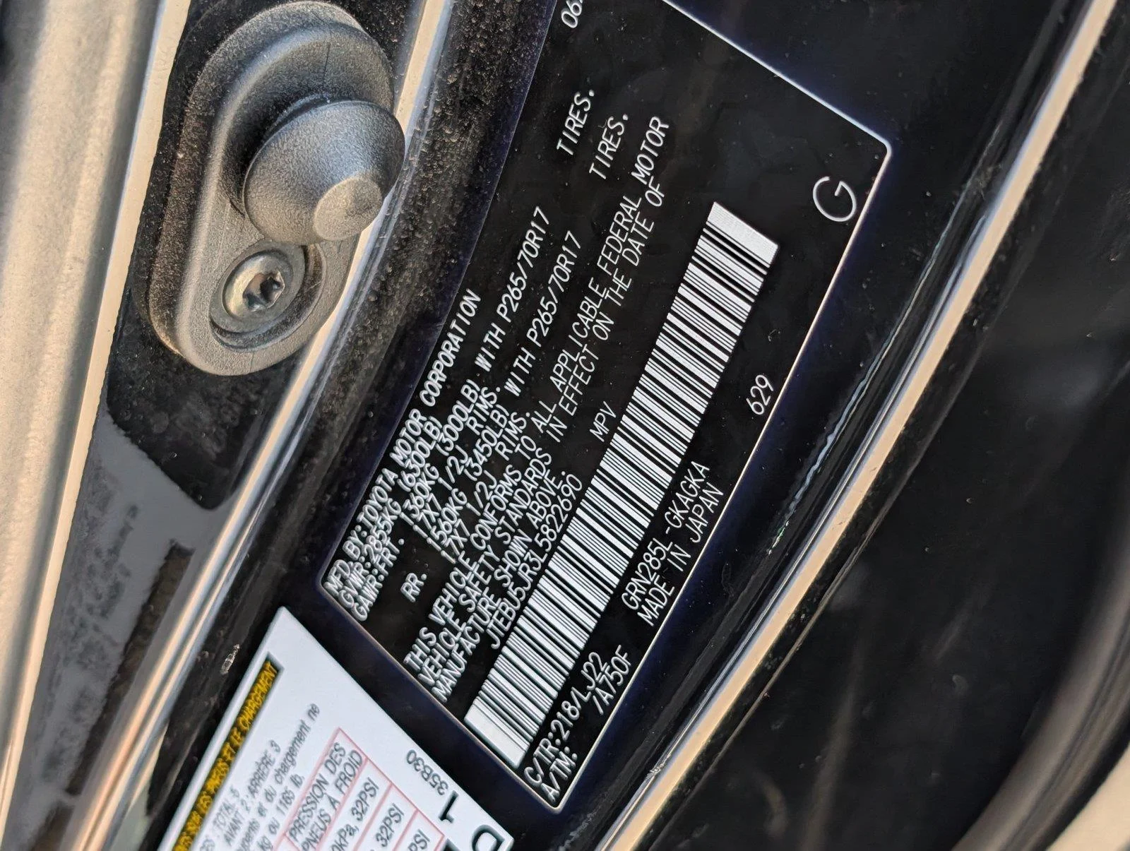 Used 2020 Midnight Black Metallic Toyota Venture image 38