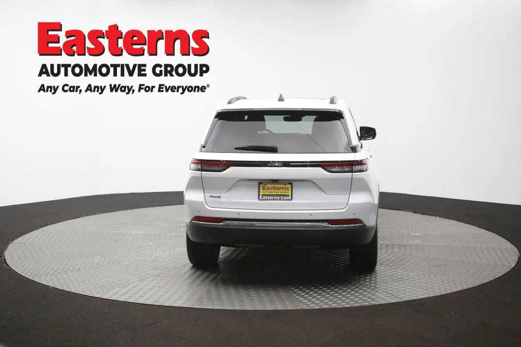 Used 2023 White Jeep 4xe image 40