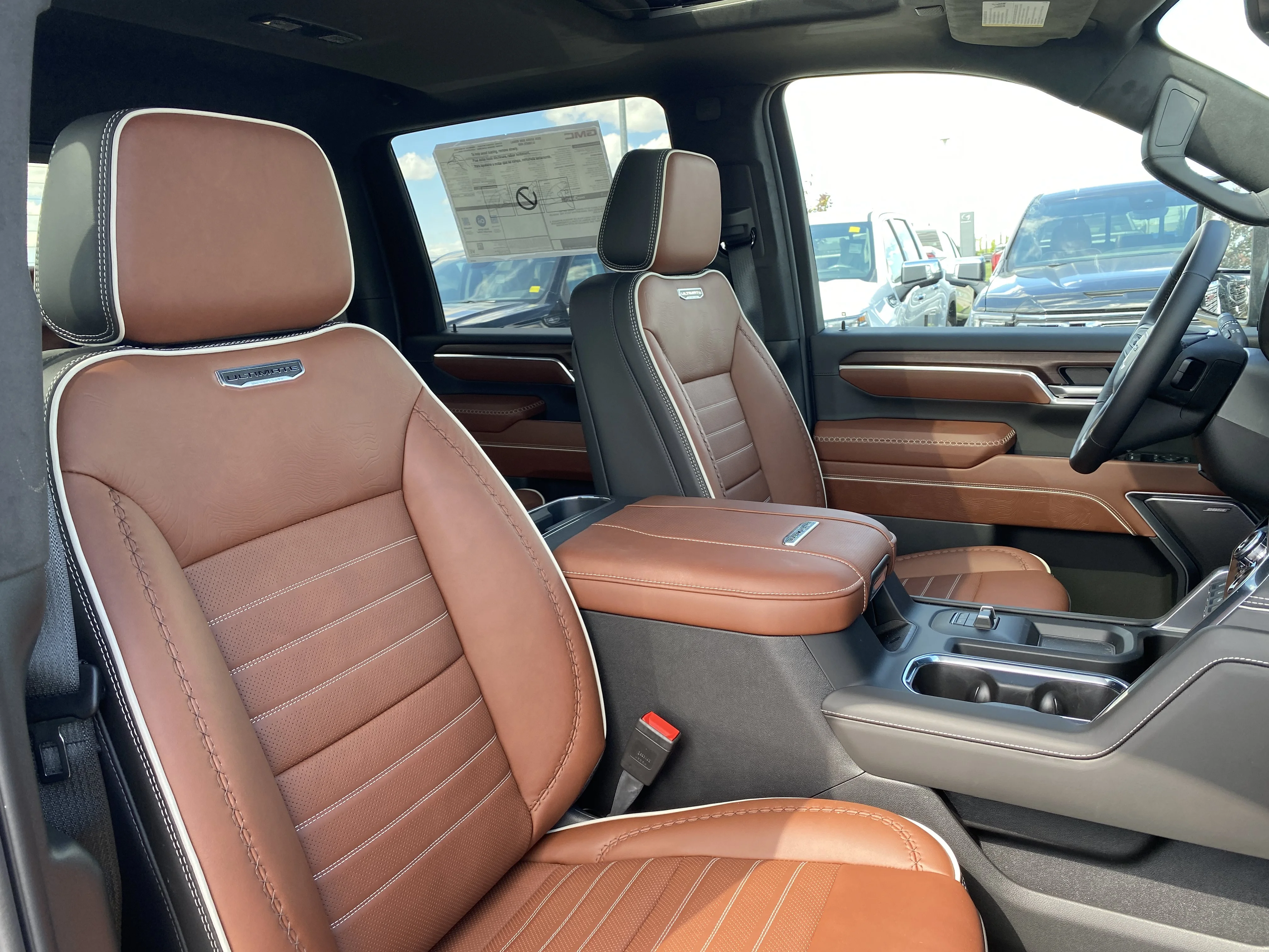 New 2026 ONYX BLACK GMC Denali Ultimate image 31