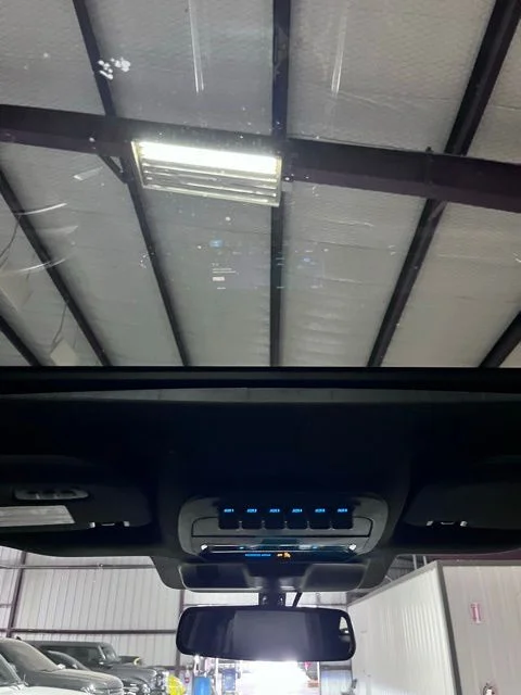 Used 2025 White Ford Platinum image 29