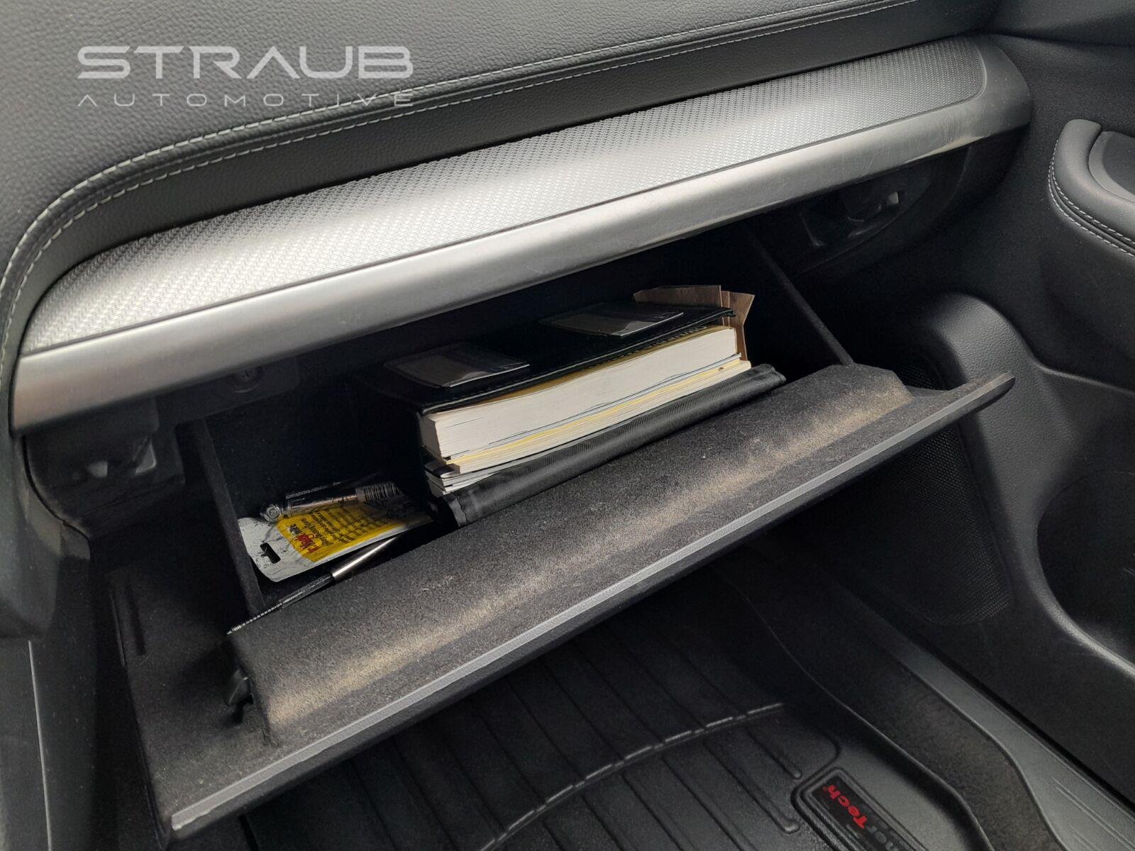 Used 2018 Crystal Black Silica Subaru Premium image 34