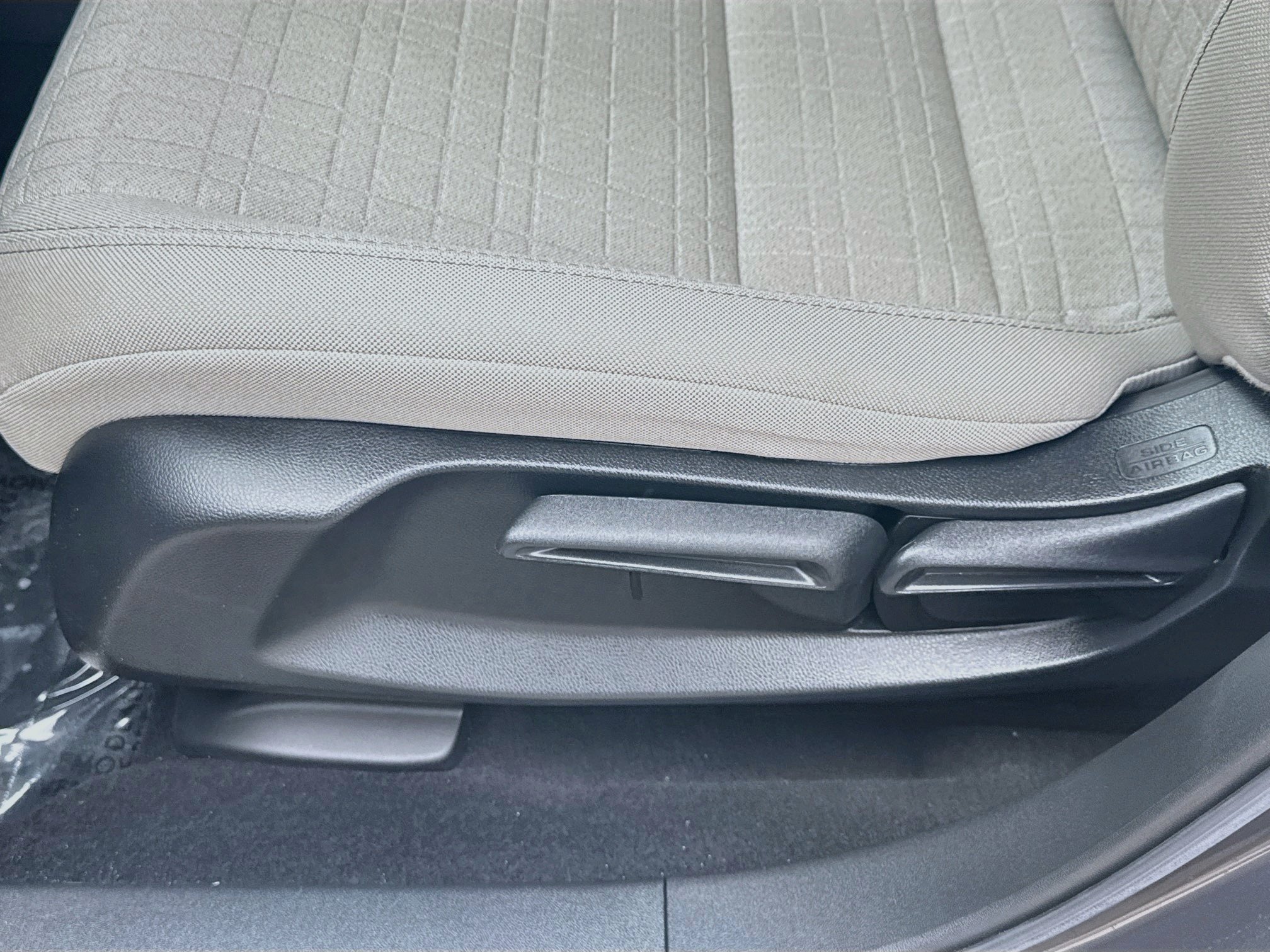 Used 2025 Urban Gray Pearl Honda LX image 15