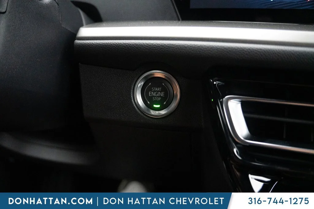 2027 Chevrolet Traverse LT - Photo 12