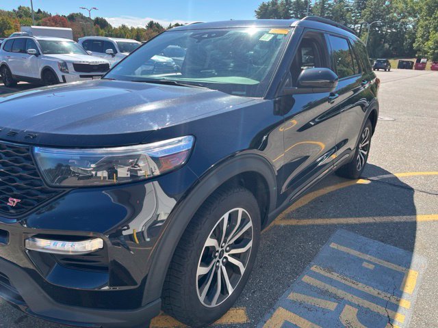 Used 2022 Black Metallic Ford ST image 7