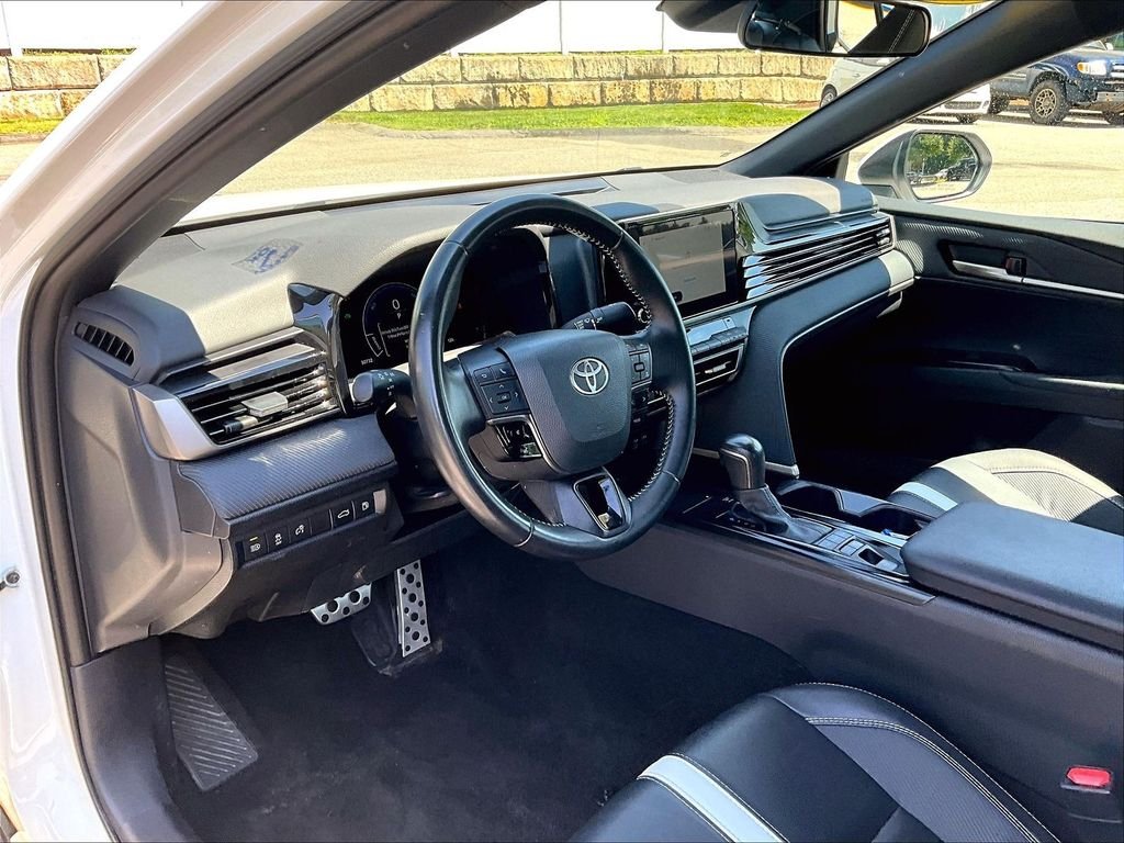 Used 2025 White Toyota SE image 8