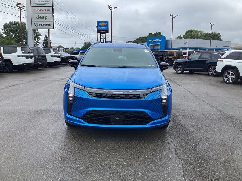 New 2027 Hydro Blue Pearl-Coat Exterior Paint Chrysler Select image 2
