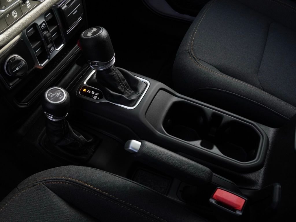 New 2026 Bright White Clear-Coat Exterior Paint Jeep Sport image 16