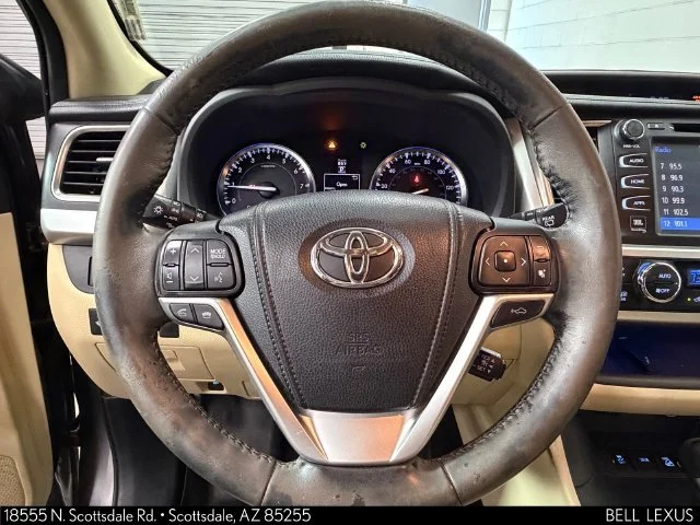 Used 2015 Gray Toyota Limited Platinum V6 image 14