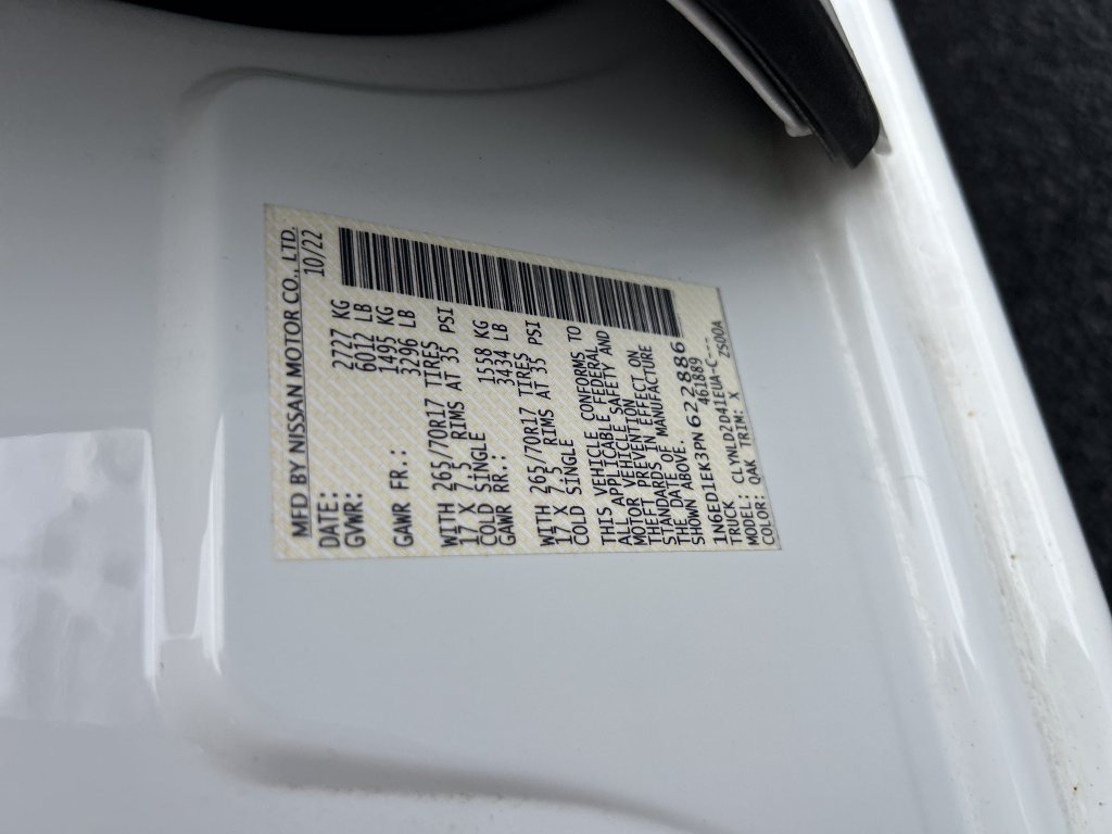 Used 2023 White Nissan PRO-4X image 22