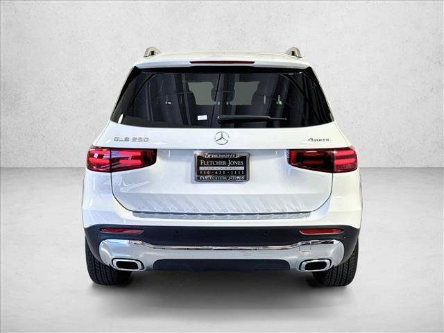 New 2026 Polar White Mercedes-Benz GLB 250 image 35