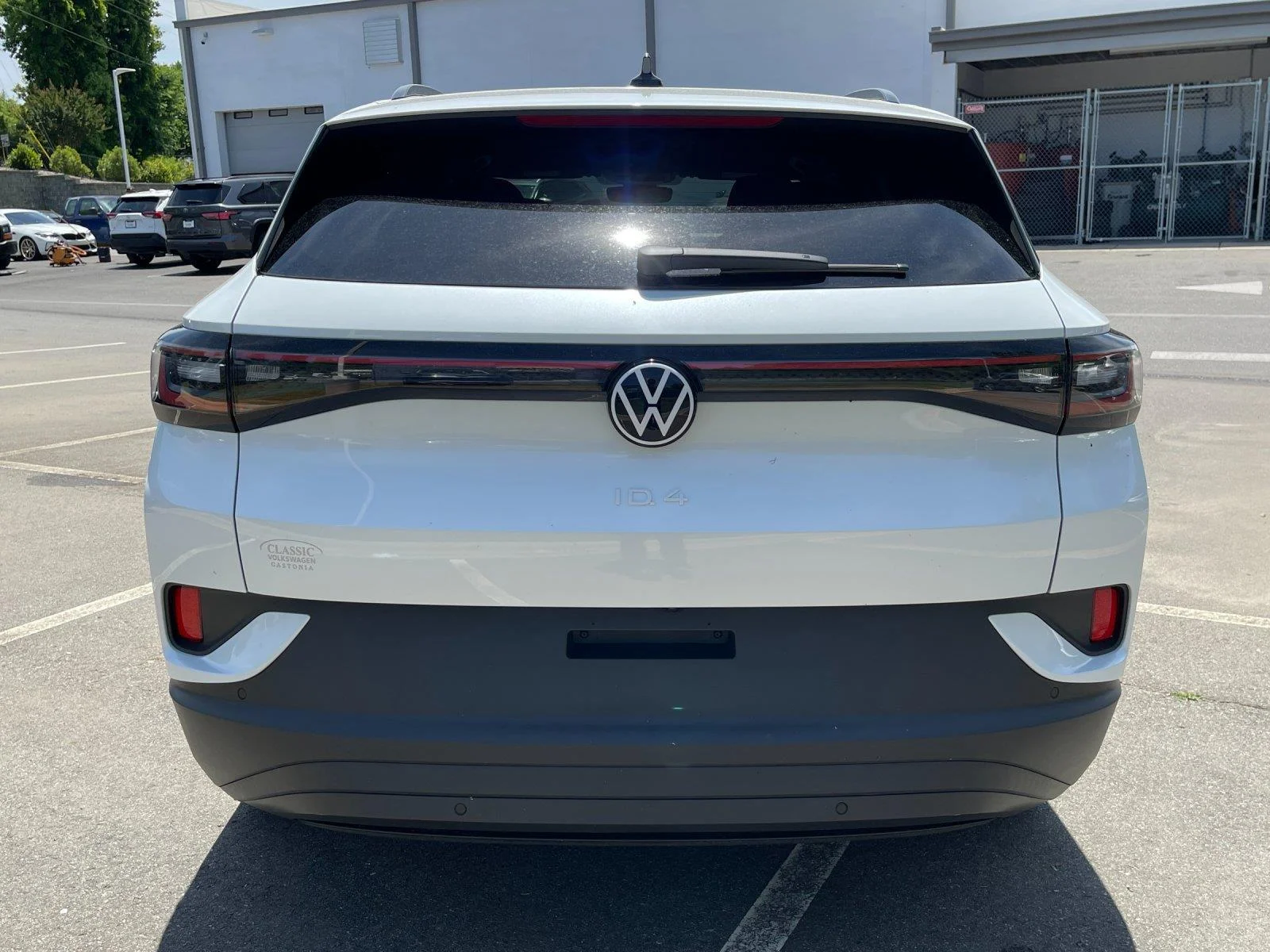 New 2026 Opal White Pearl Volkswagen Pro image 4