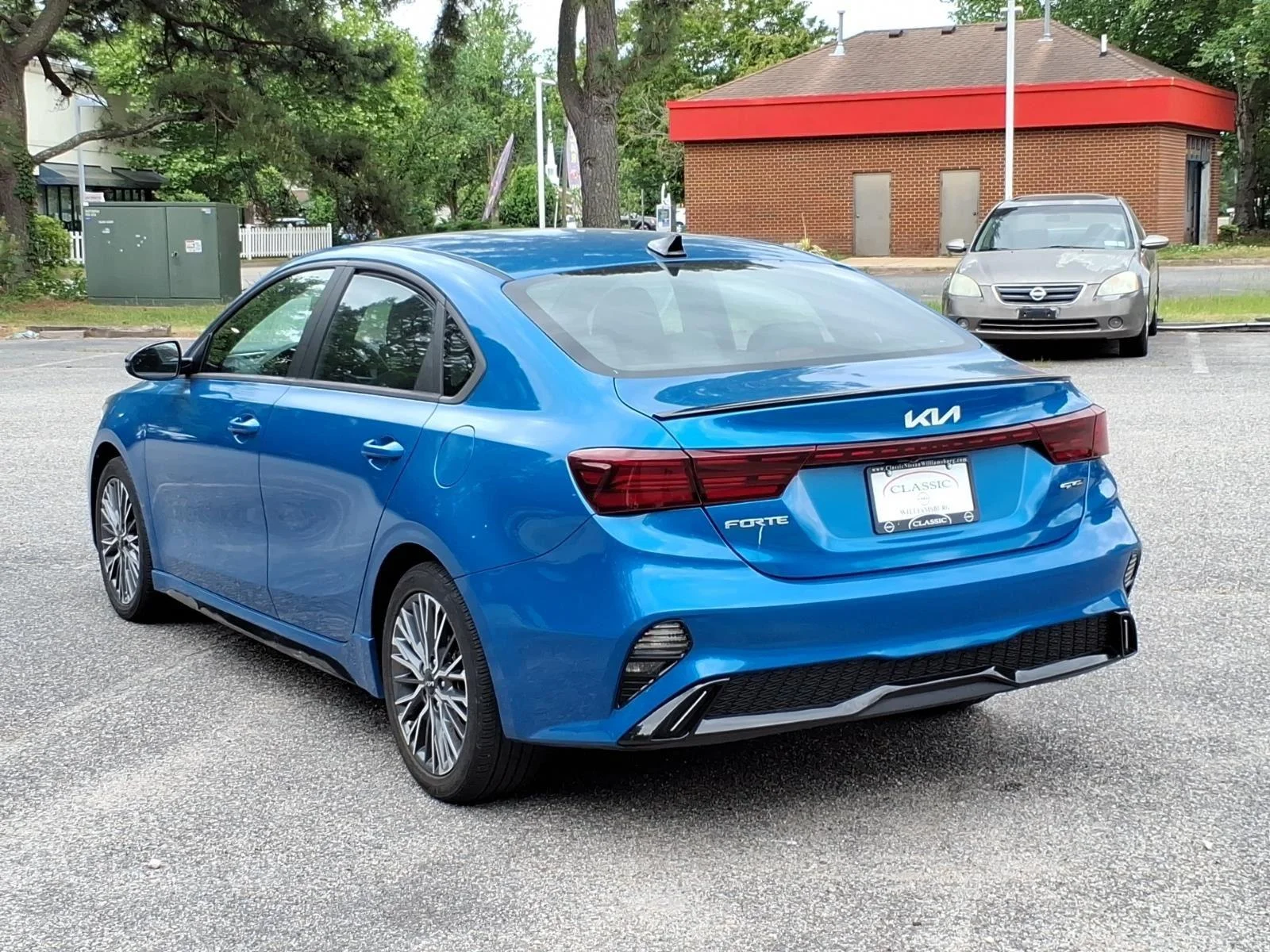 Used 2023 Sporty Blue Kia GT-Line image 9
