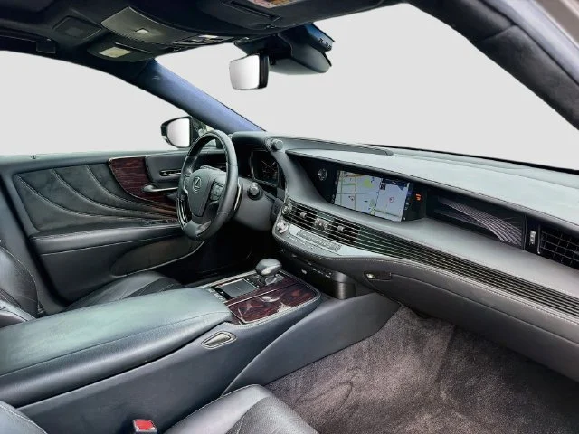 Used 2018 Silver Lexus LS 500 image 14