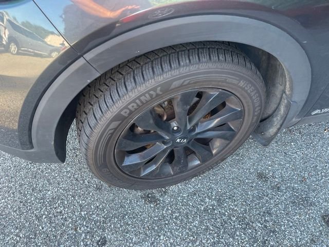 Used 2020 Grey Kia EX image 6