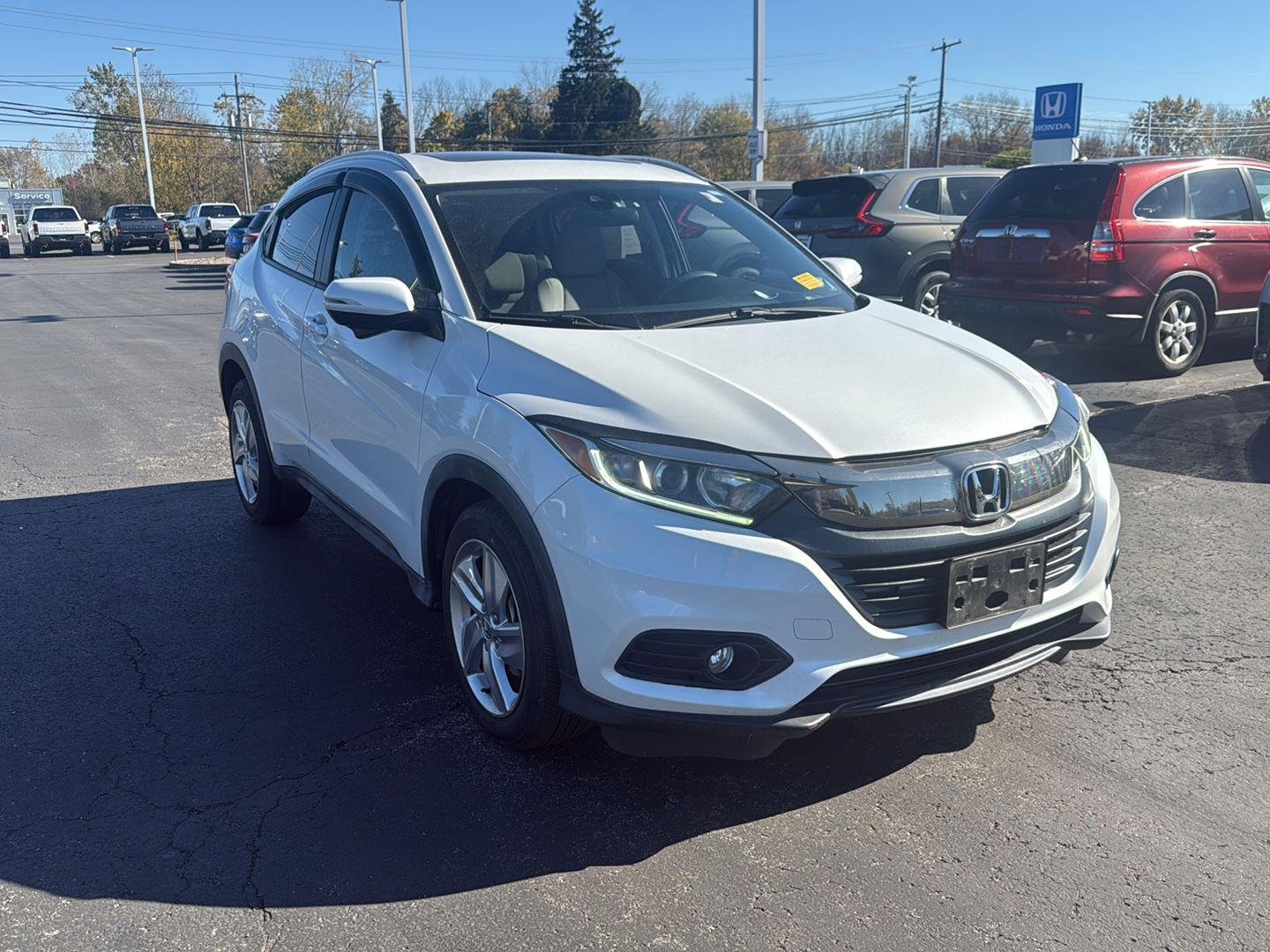Used 2019 Platinum White Pearl Honda EX image 4
