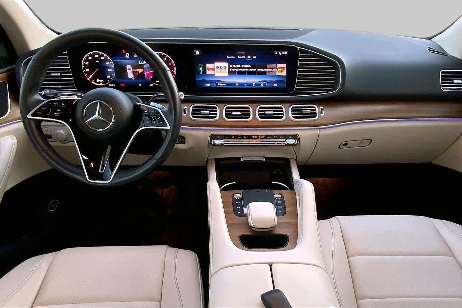 Used 2024 MANUFAKTUR Diamond White Metallic Mercedes-Benz GLE 450 image 15