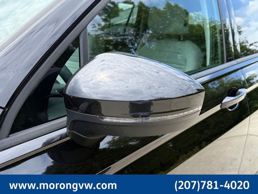 Used 2022 Black Volkswagen 2.0T S image 10