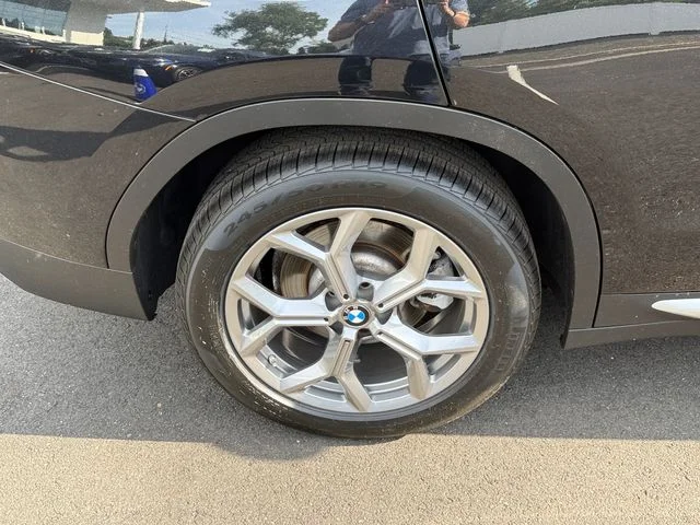 Certified Used 2023 Black Sapphire Metallic BMW xDrive30i image 11