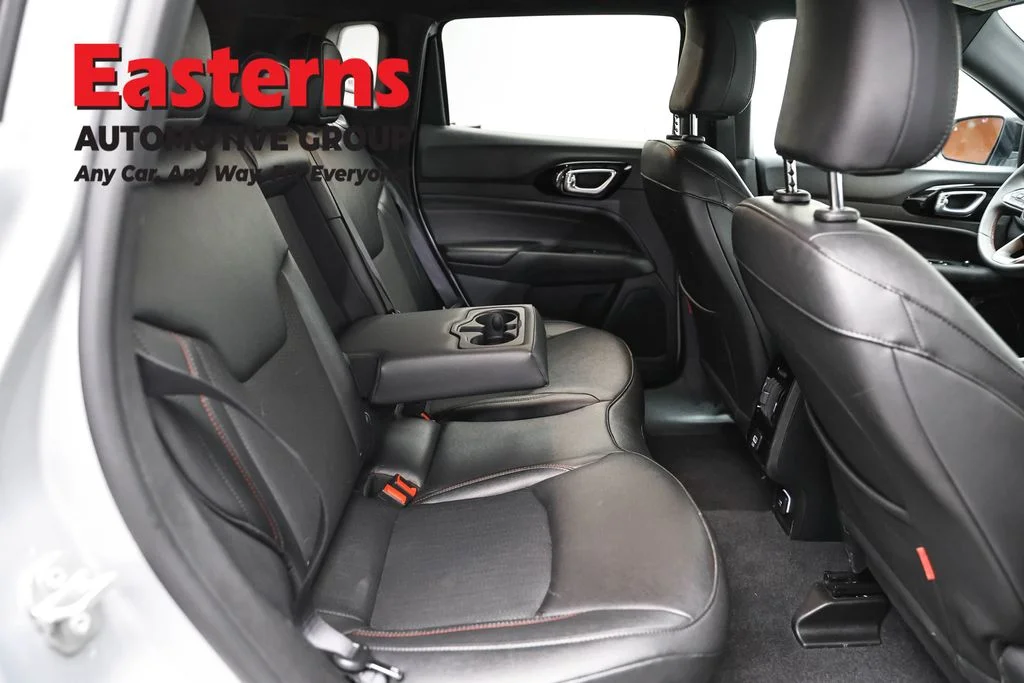 Used 2025 Silver Jeep Trailhawk image 23