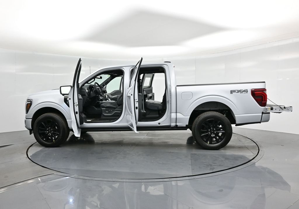 New 2025 Space White Metallic Ford Platinum image 38