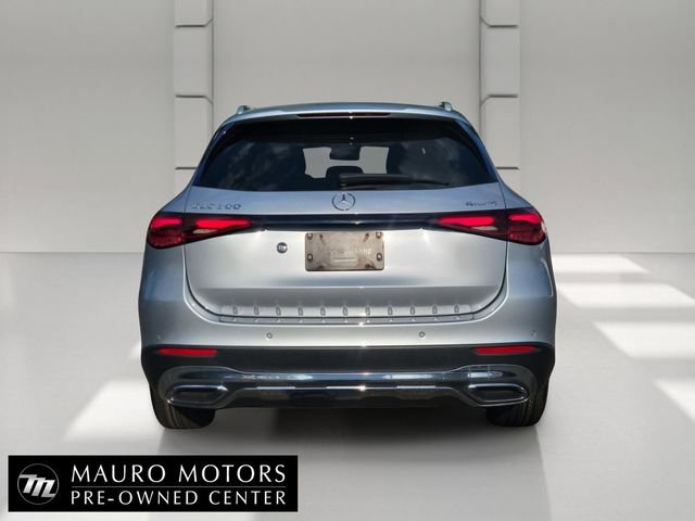 Used 2023 Silver Mercedes-Benz GLC 300 image 5