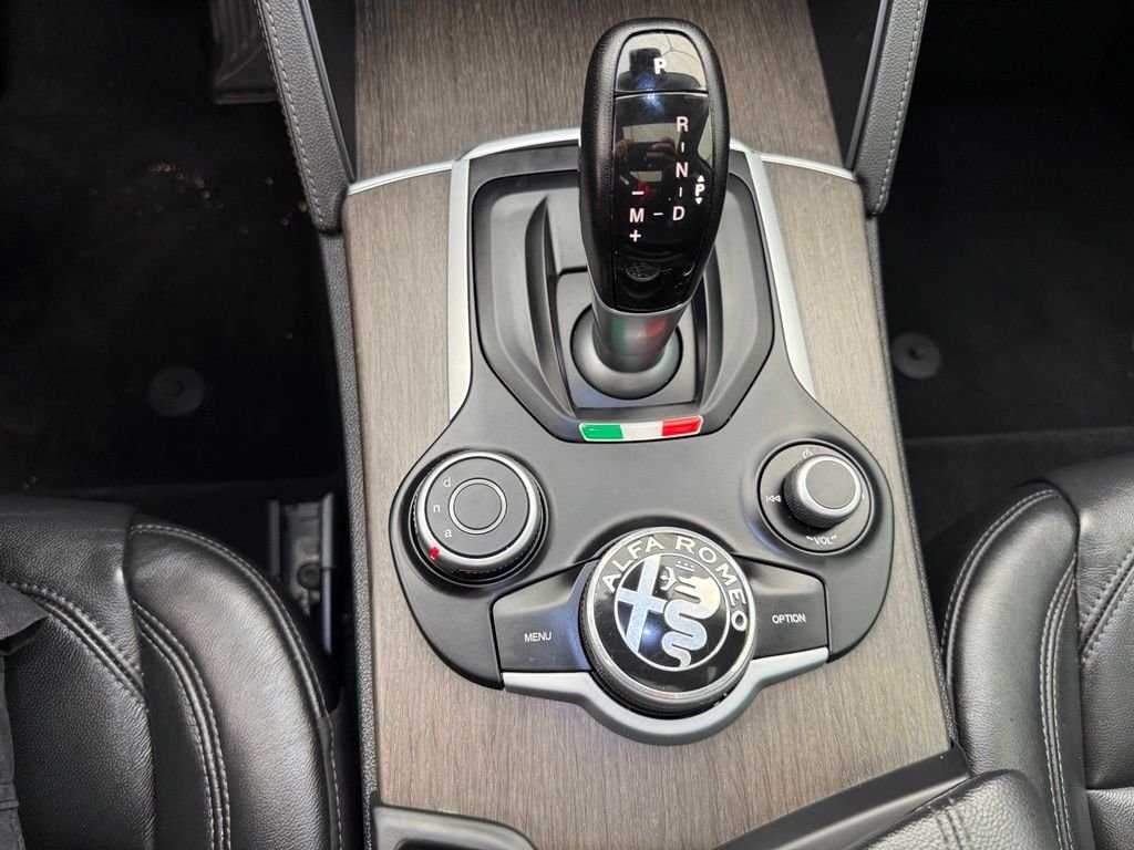 Used 2018 White Alfa Romeo Ti image 33