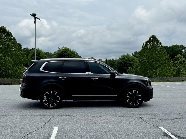 Used 2025 Black Kia SX-Prestige image 6
