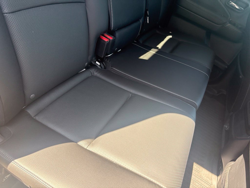 Certified Used 2024 Platinum White Pearl Honda RTL image 79