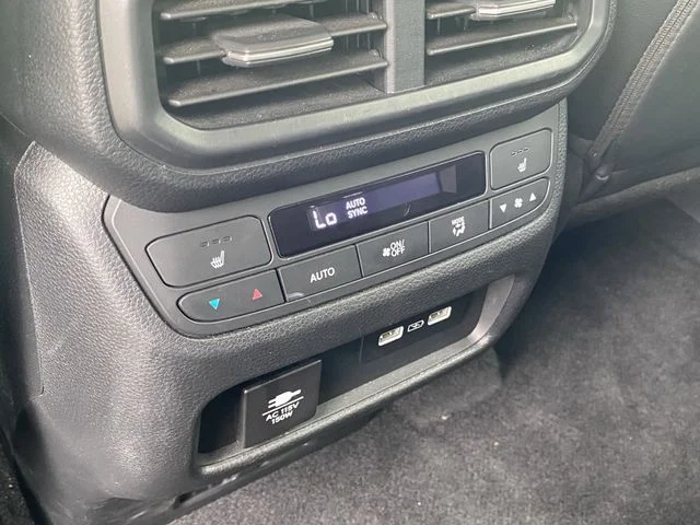 2023 Honda Pilot Elite - Photo 16