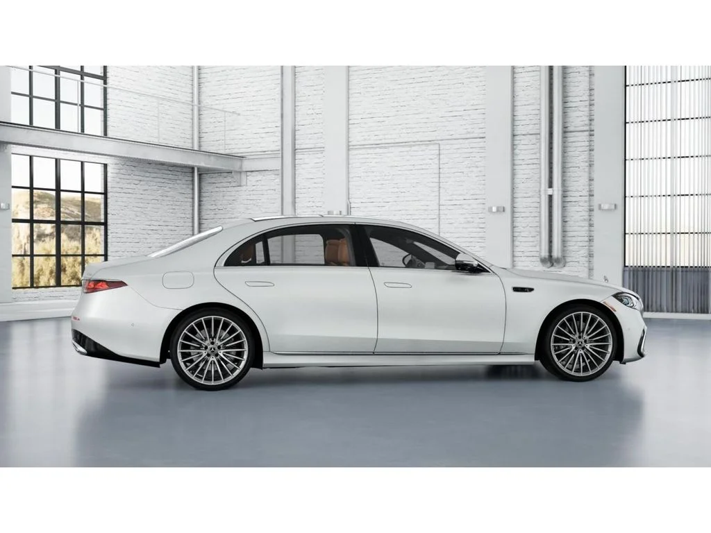 New 2027 White Mercedes-Benz S 580 image 17