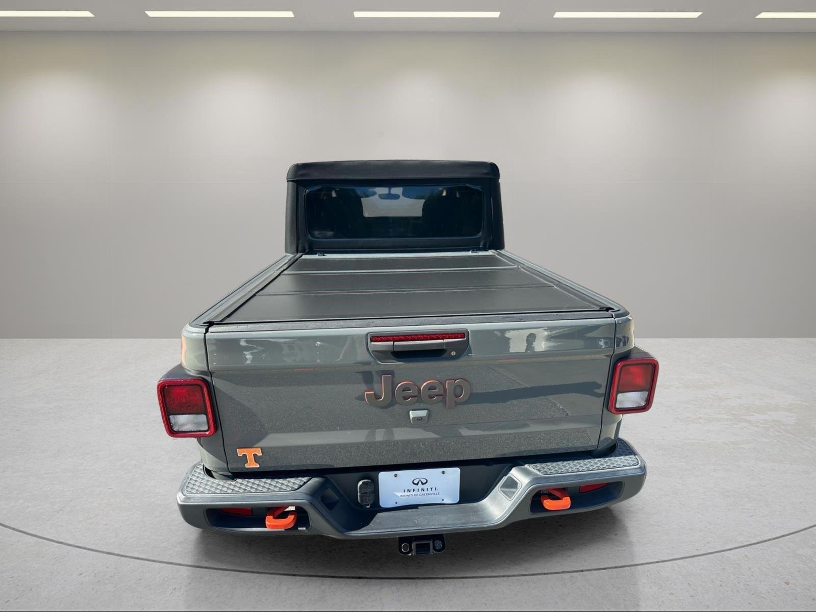 Used 2022 Sting-Gray Clearcoat Jeep Mojave image 18