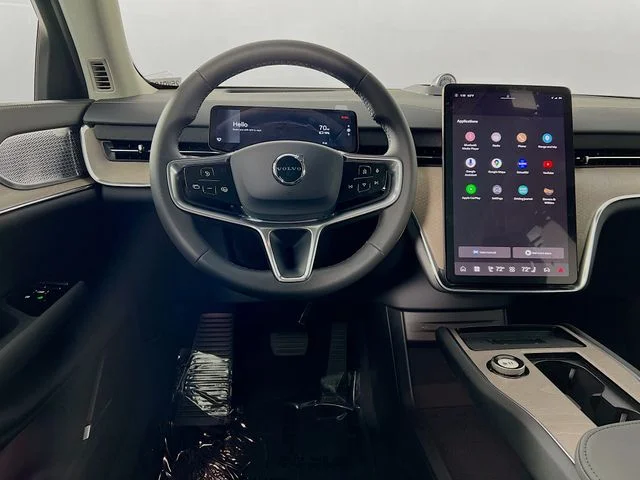 2025 Volvo EX90 Ultra - Photo 15