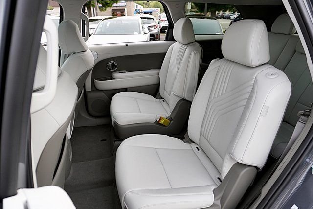 New 2026 Gray Hyundai SEL Premium image 20