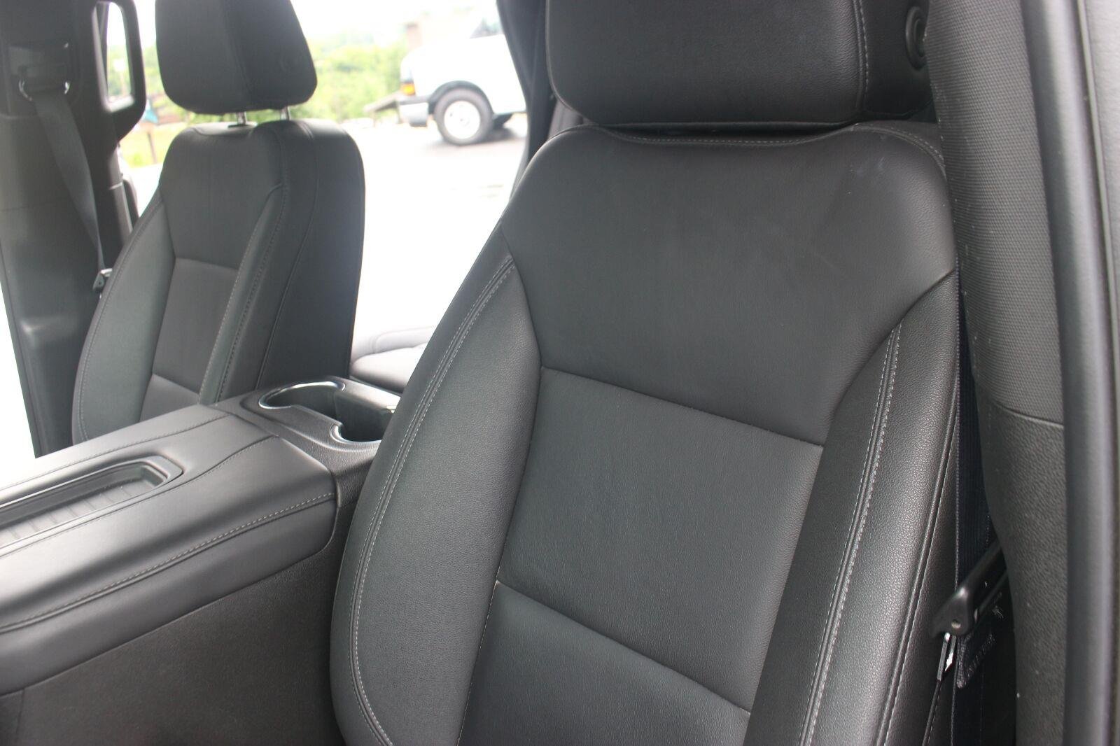 Used 2024 Black Chevrolet Z71 image 20