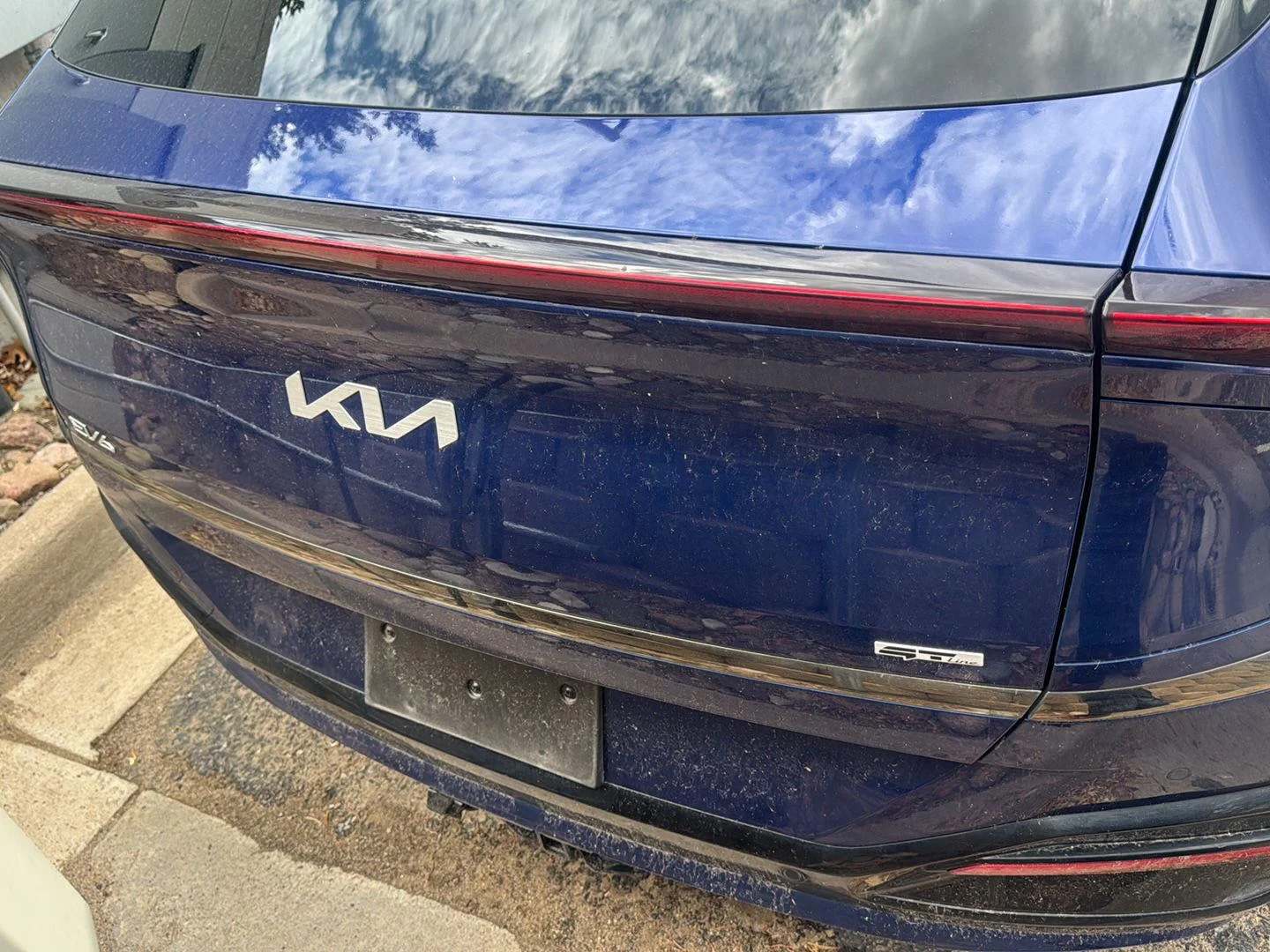 Used 2024 Yacht Blue Kia GT-Line image 5