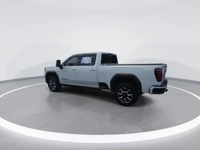 Used 2024 White GMC AT4 image 6