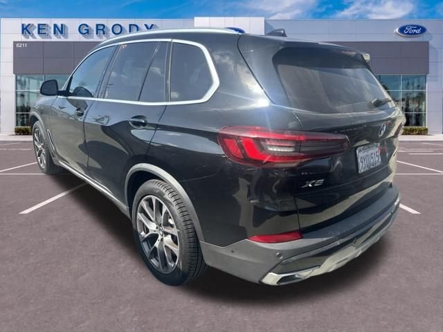 Used 2023 Black BMW xDrive40i image 5