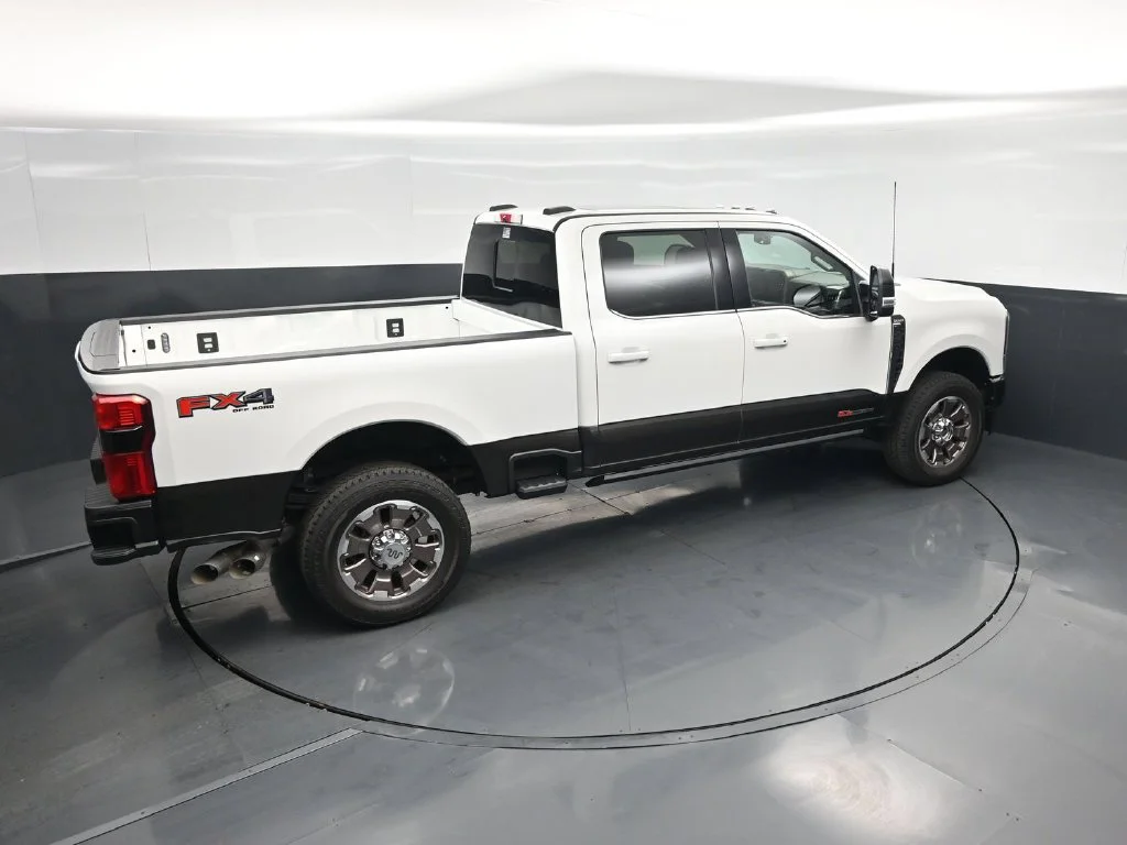 Used 2025 White Ford King Ranch image 40