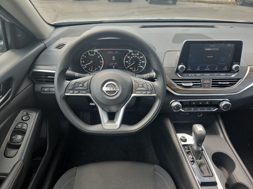 New 2026 Silver Nissan 2.5 SV image 21