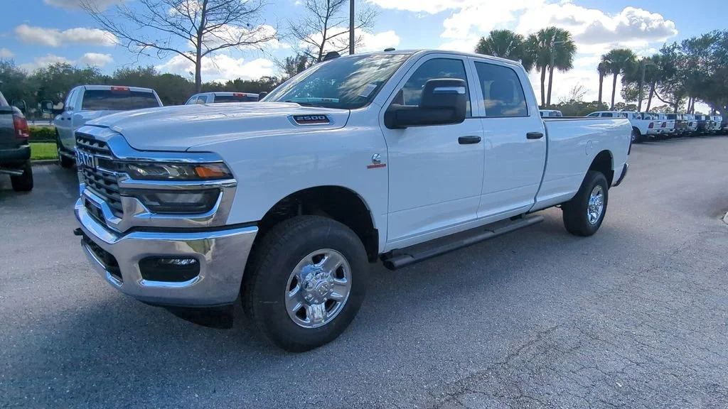 New 2026 Bright White Clear-Coat Exterior Paint RAM Tradesman image 9