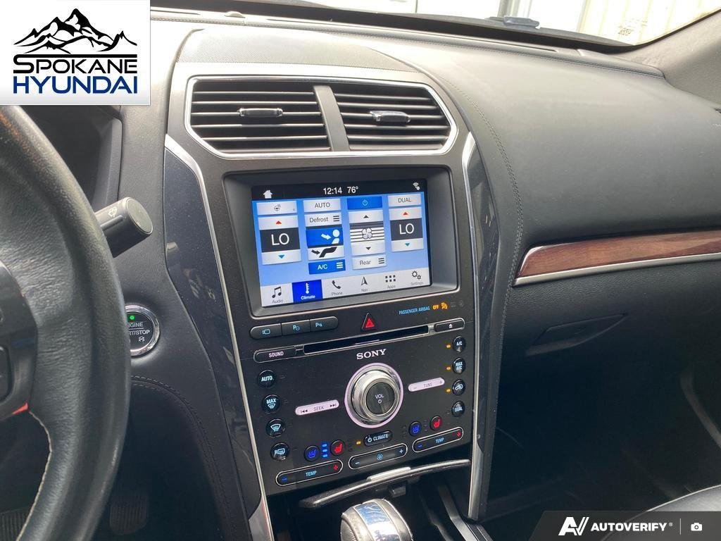 Used 2018 White Platinum Metallic Tri-Coat Ford Platinum image 22
