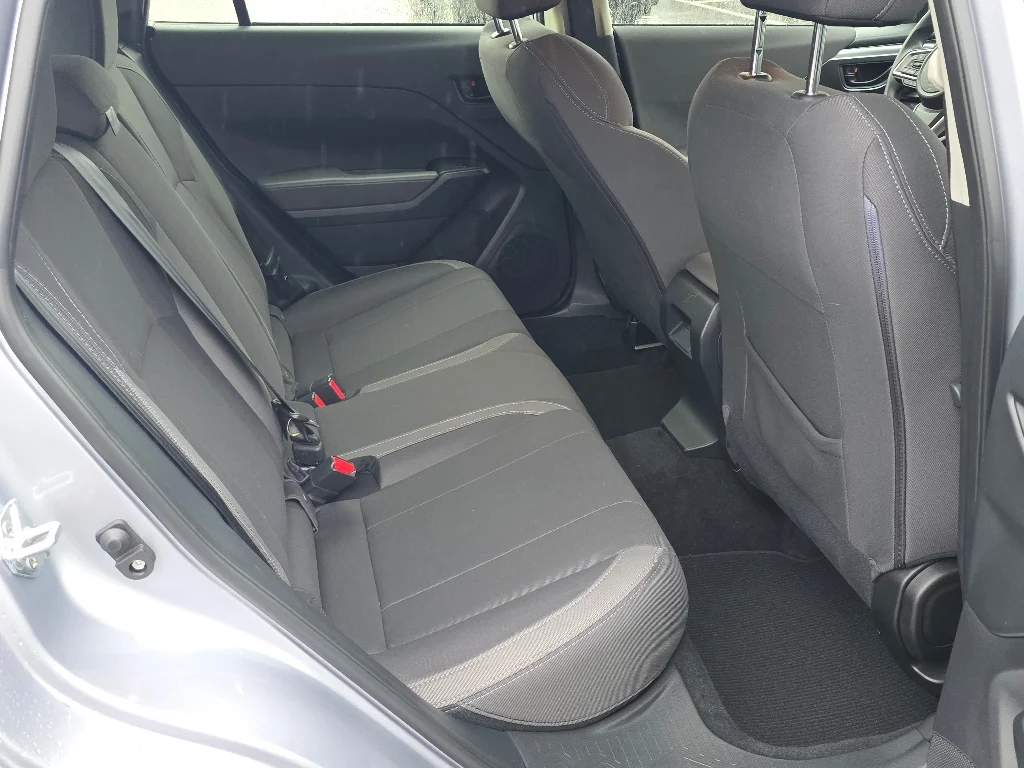 Used 2024 Ice Silver Metallic Subaru  image 25