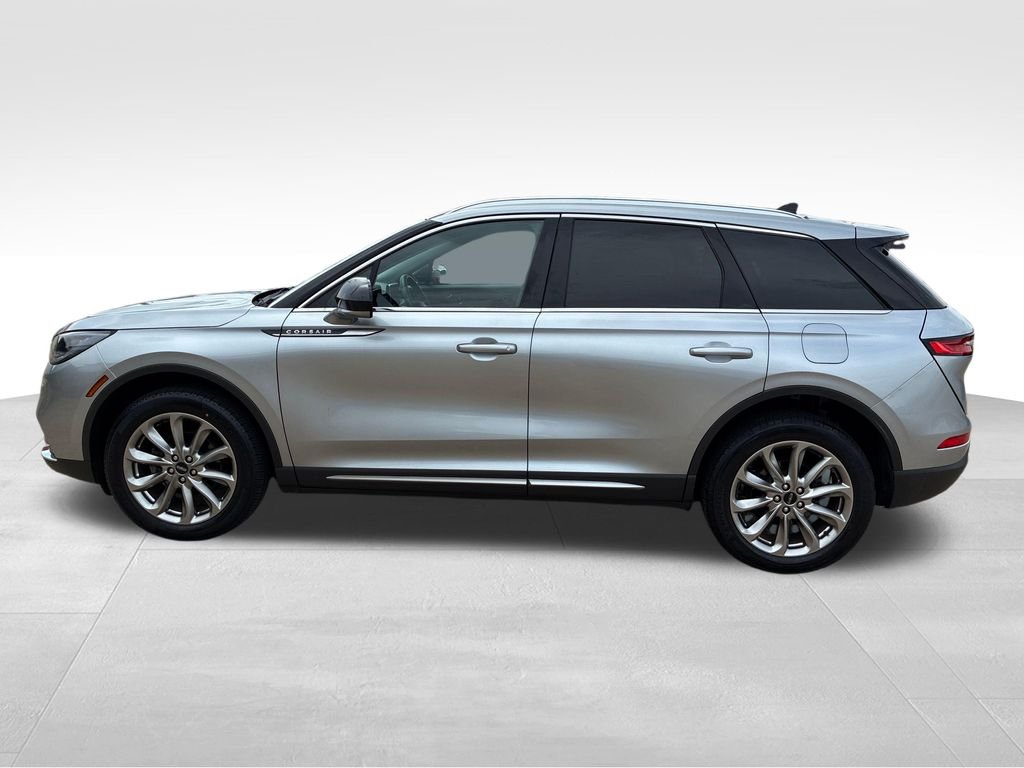 Used 2022 Silver Lincoln Standard image 2