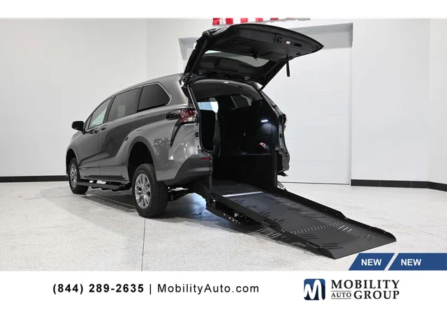 2026 Toyota Sienna LE Mobility Handicap Van