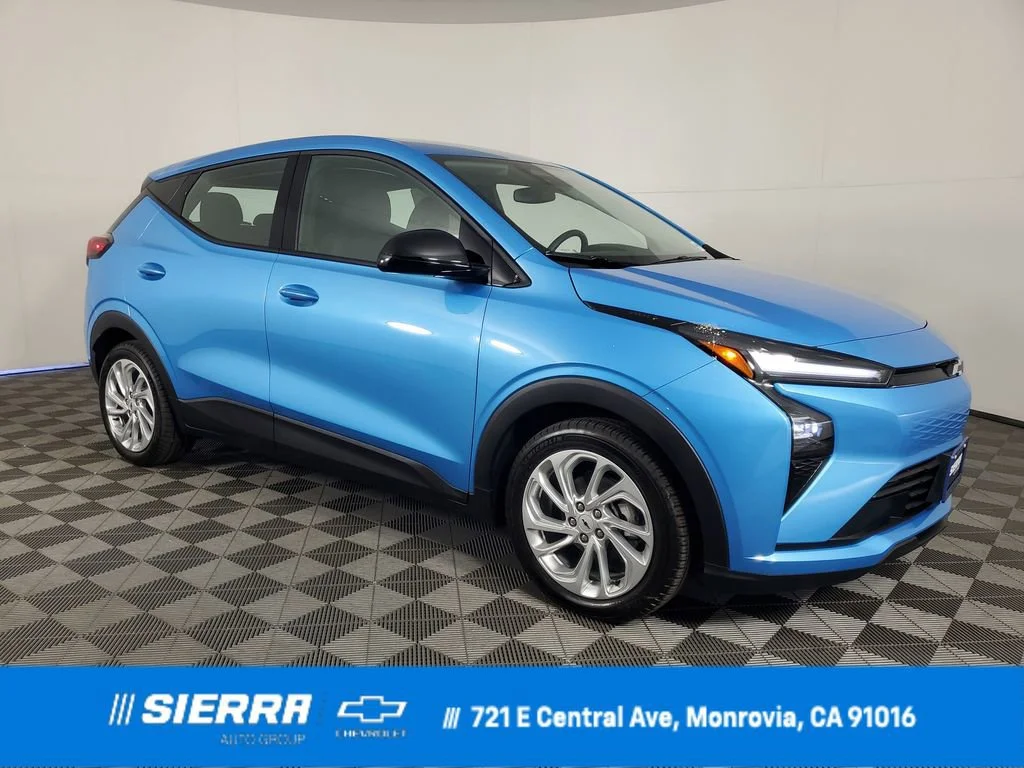 2027 Chevrolet Bolt EV LT Auto's photo