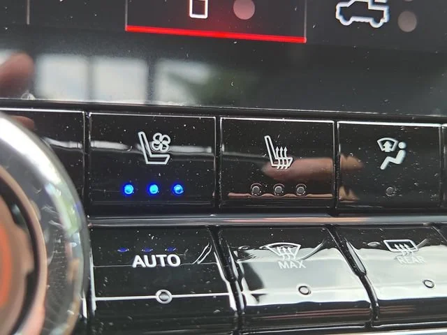 2026 GMC Canyon AT4 - Photo 12