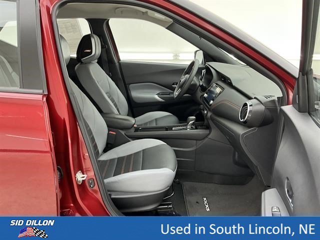 Used 2023 Scarlet Ember Tintcoat/Super Black Nissan SR image 25