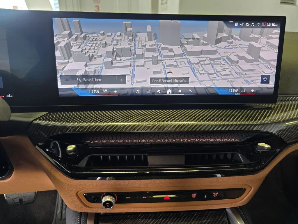 New 2027 Dravit Grey Metallic BMW  image 21